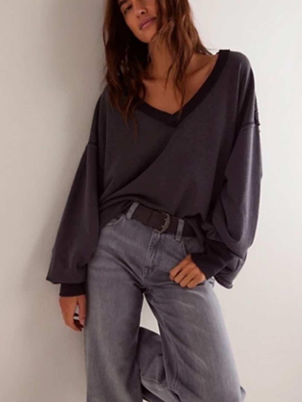 We The Free Black Distressed V-Neck Sweatshirt Soze XS Oversized